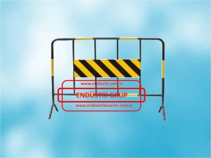 polis-konser-toplanti-miting-alan-guvenlik-bariyeri-barikati-demiri-standi